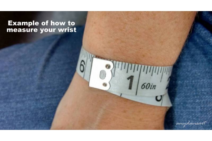 How to measure your wrist for bracelet sizing